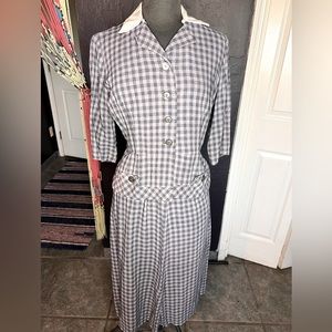 Vintage Korell 28+- size 6 dress suit